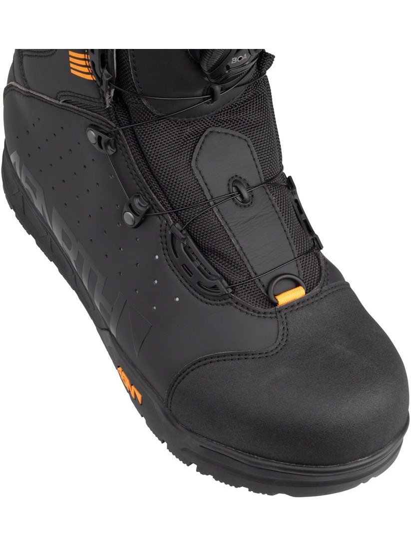 45NRTH Wolvhammer Cycling Boot: BOA Closure, Black